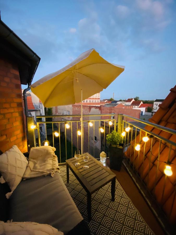 Home Cinema - Balcony - Wi-Fi & Streams ماغديبورغ المظهر الخارجي الصورة