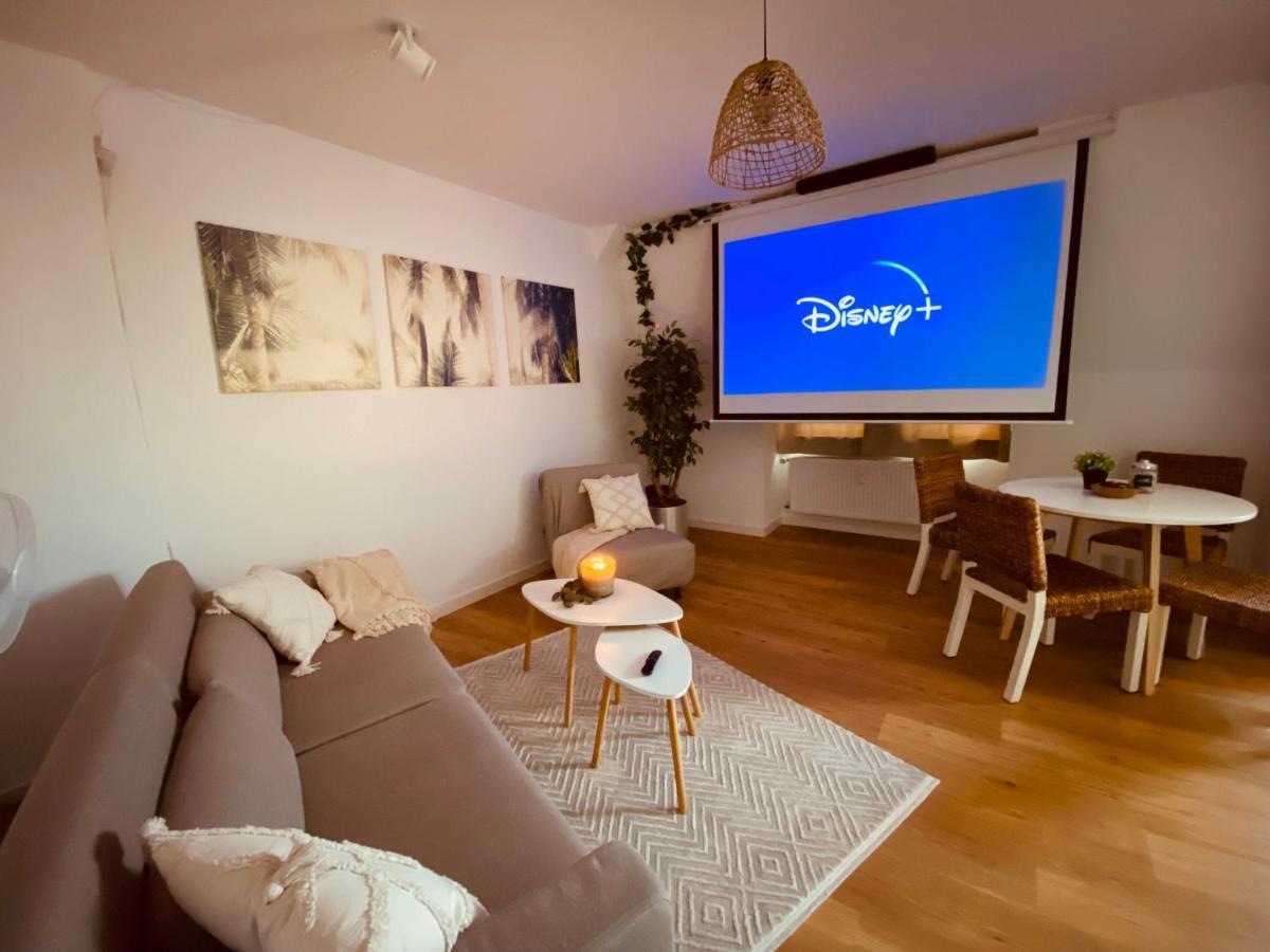 Home Cinema - Balcony - Wi-Fi & Streams ماغديبورغ المظهر الخارجي الصورة